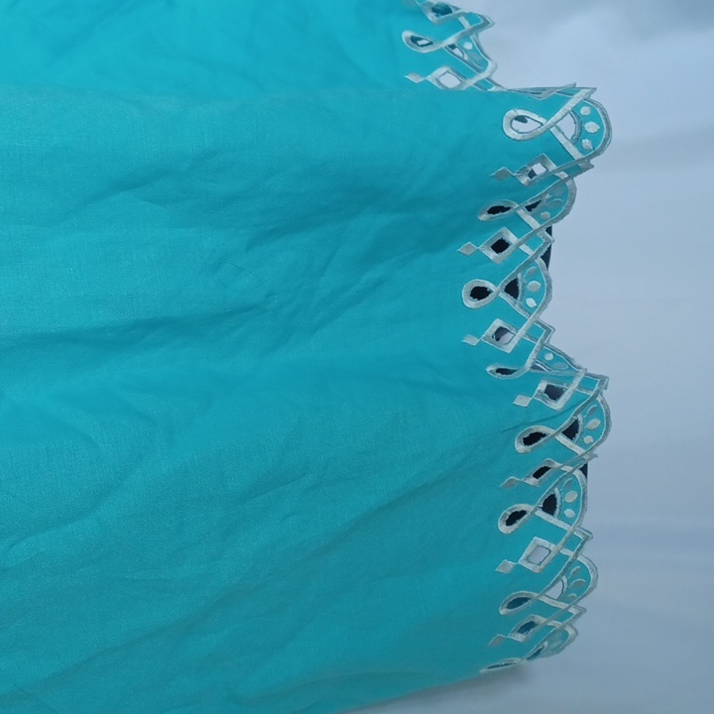 Bob Mackie Aqua Scoop Neck Tank with Eyelet Hem - Picture 3 of 6